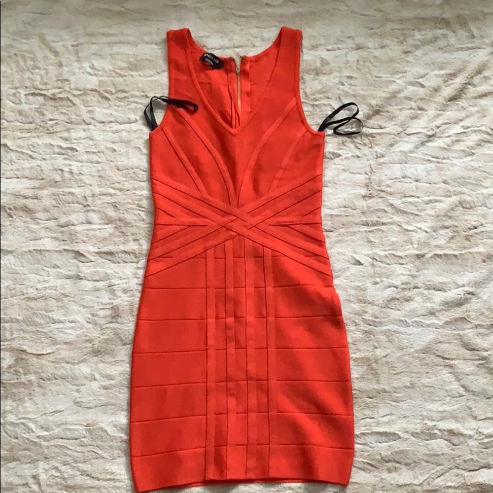 Bebé bandage dress